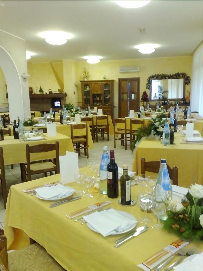 Hotel Tiziana Montepulciano Stazione Εξωτερικό φωτογραφία