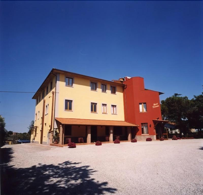 Hotel Tiziana Montepulciano Stazione Εξωτερικό φωτογραφία