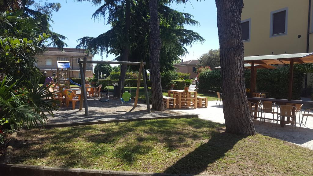 Hotel Tiziana Montepulciano Stazione Εξωτερικό φωτογραφία