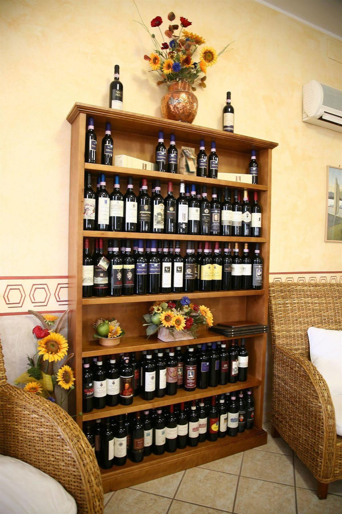 Hotel Tiziana Montepulciano Stazione Εξωτερικό φωτογραφία