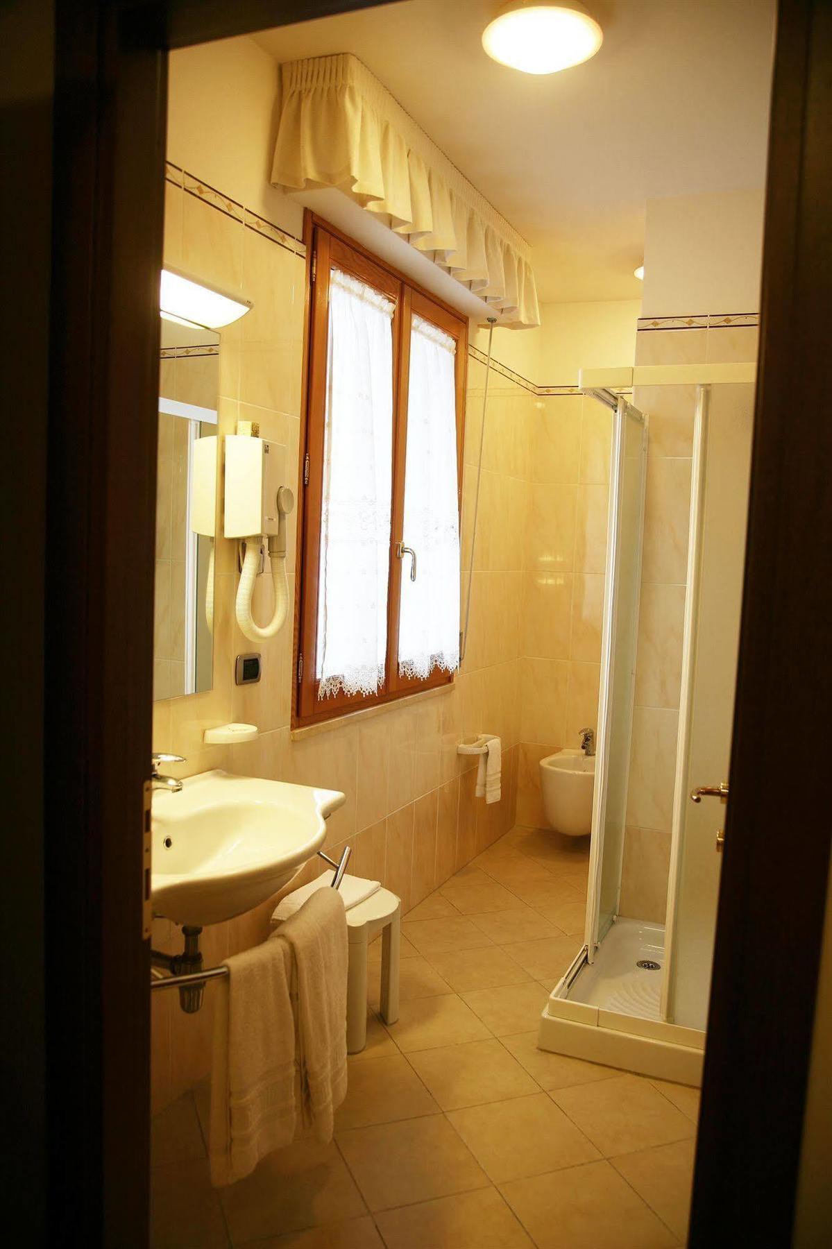 Hotel Tiziana Montepulciano Stazione Εξωτερικό φωτογραφία